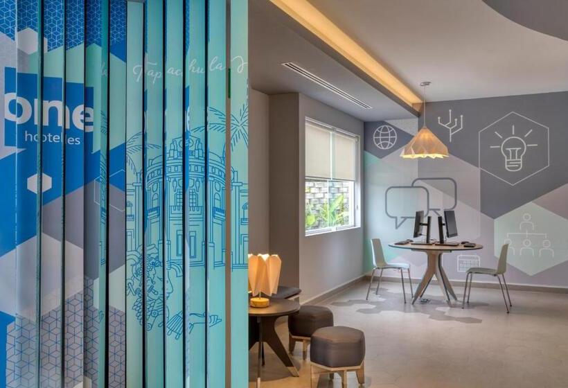 Отель One Tapachula