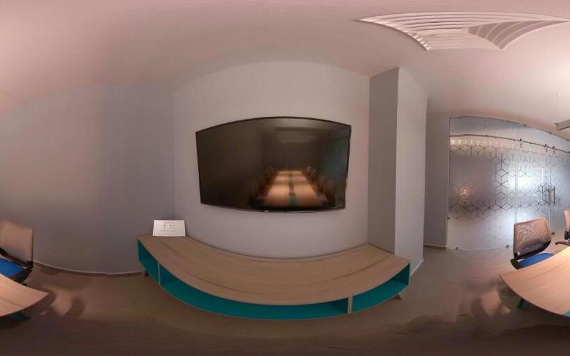 Отель One Tapachula