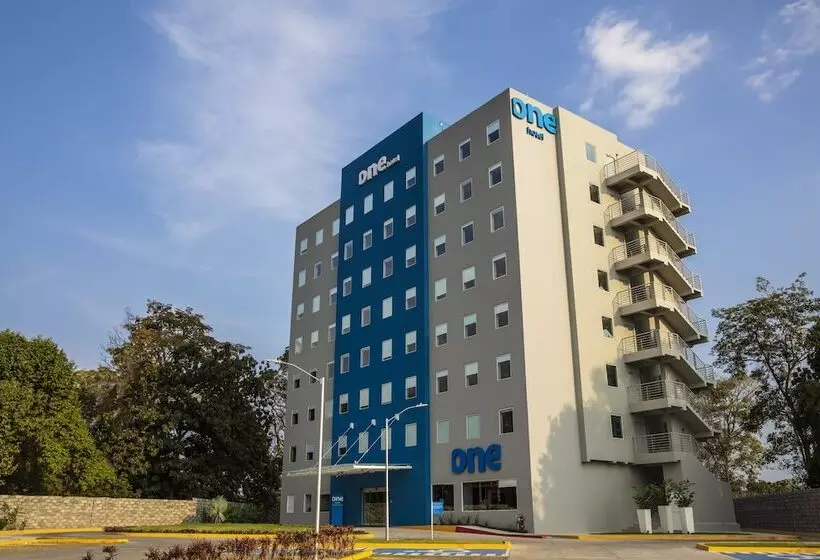 ホテル One Tapachula