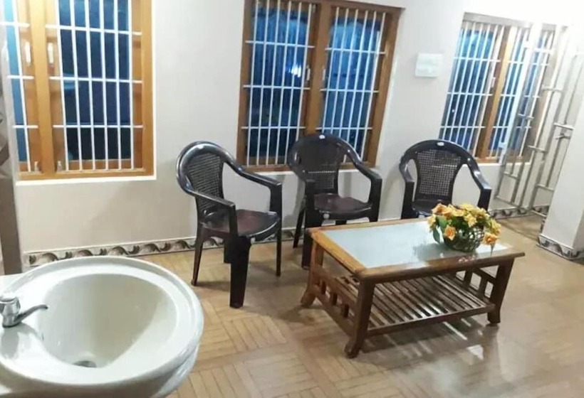 Hotel Pepy Raoji Homestay