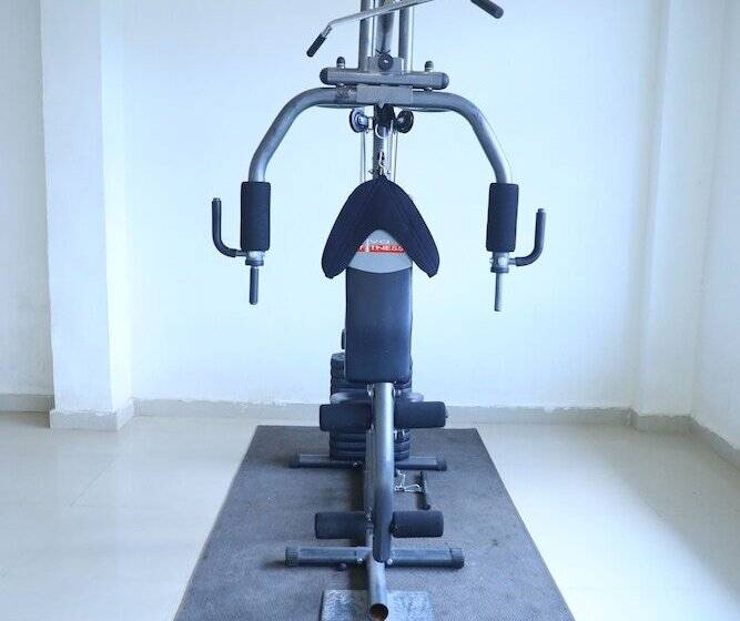 Отель The Woodz