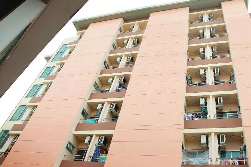 Mee Sook Hotel And Residence