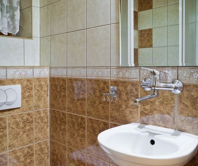 펜션 Smyrecek Centrum Bukowiny