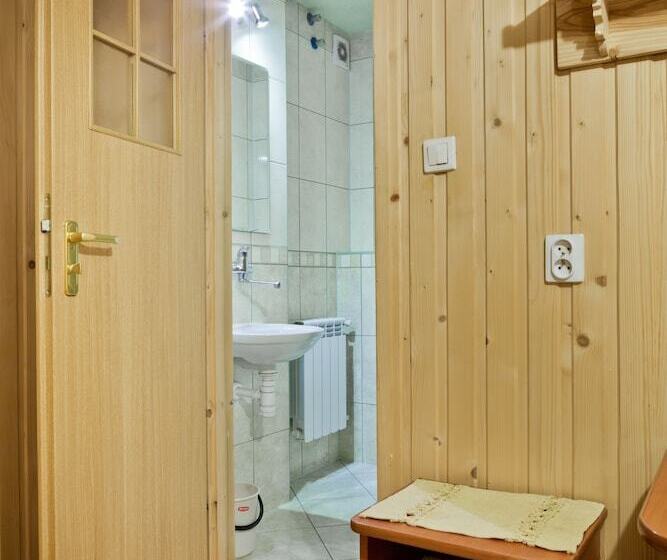 펜션 Smyrecek Centrum Bukowiny