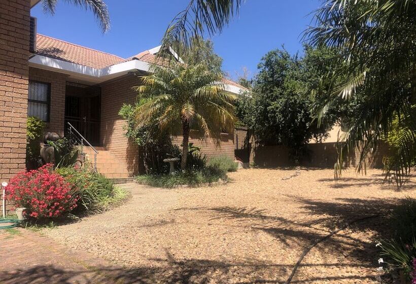 بنسيون Wellington Country House