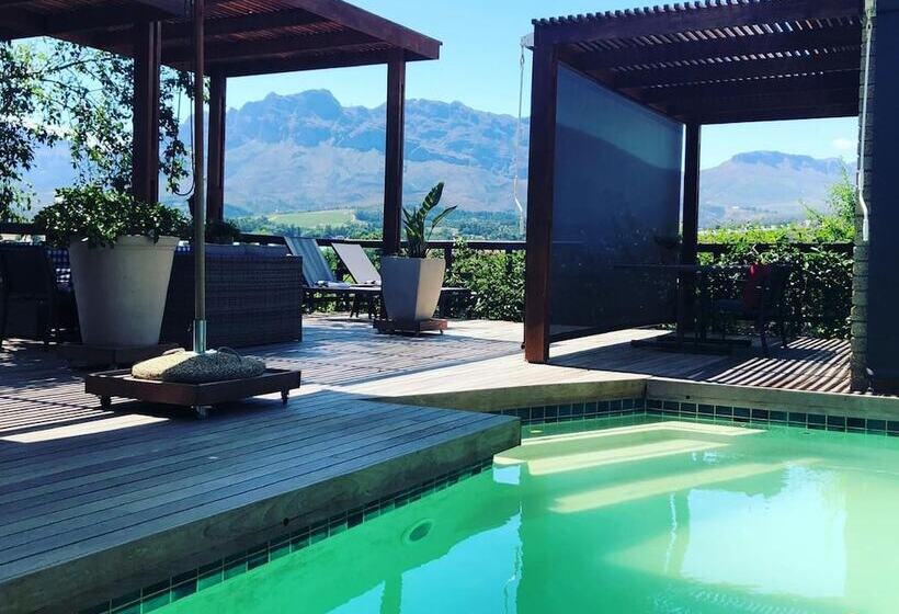 بنسيون Wellington Country House