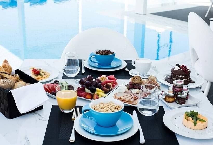 Resort Crystal Villas & Suites