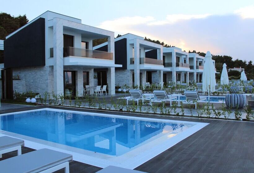 Resort Crystal Villas & Suites