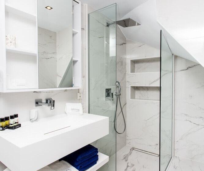 Resort Crystal Villas & Suites