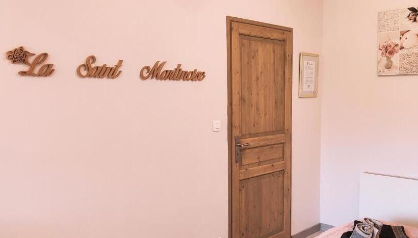 تختخواب و صبحانه La Saint Martinoise