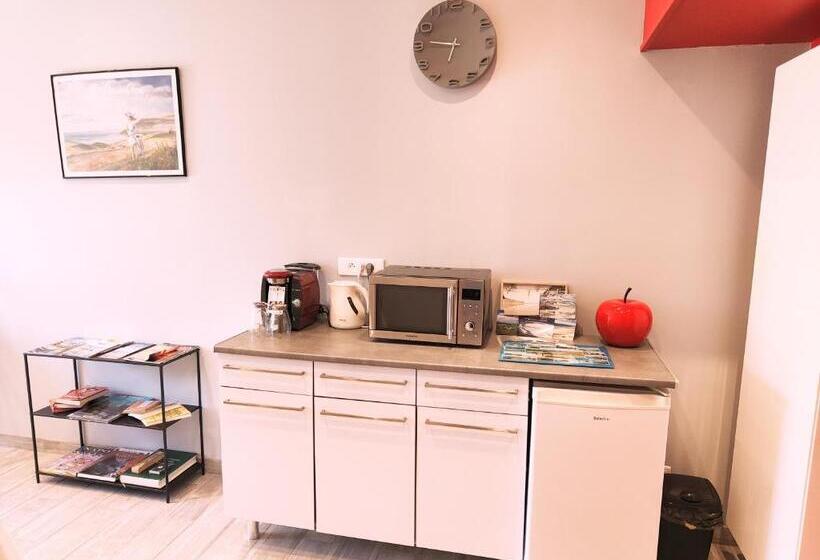 تختخواب و صبحانه La Saint Martinoise