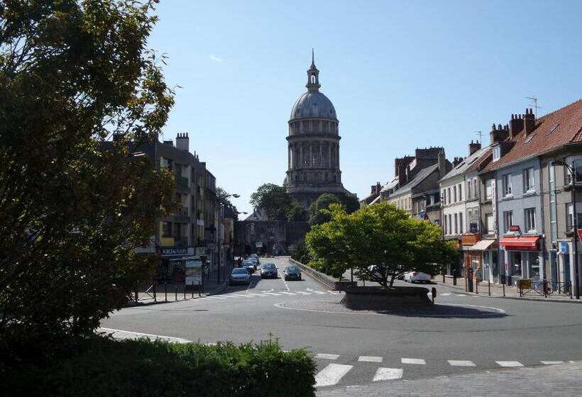 تختخواب و صبحانه La Saint Martinoise