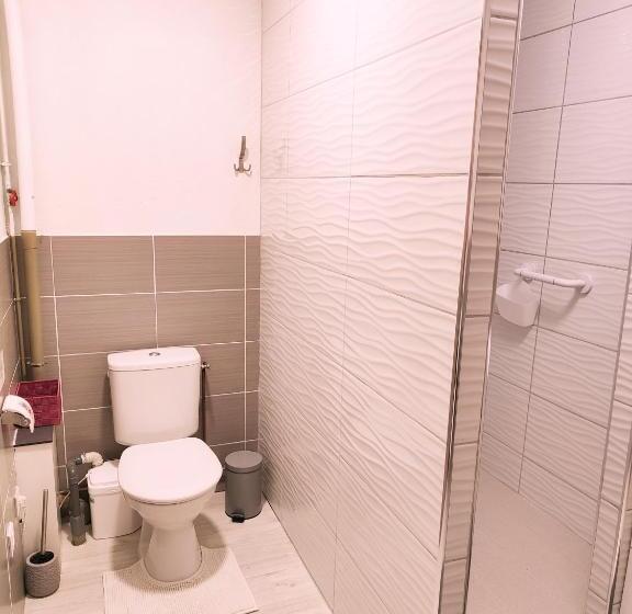 تختخواب و صبحانه La Saint Martinoise