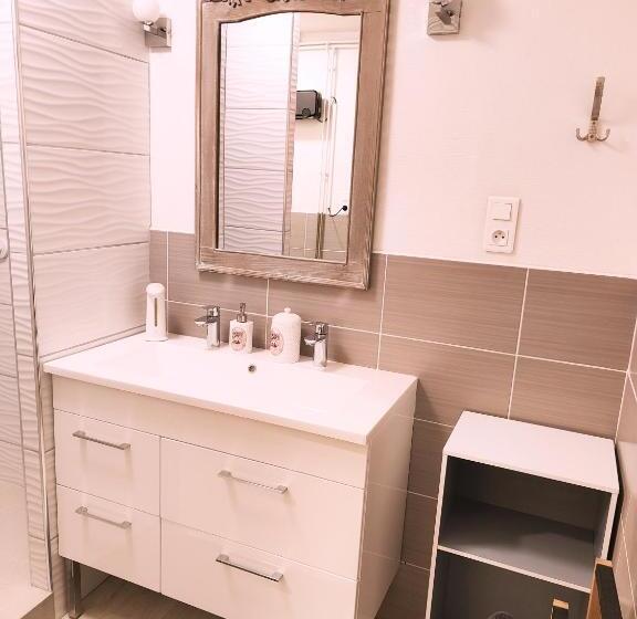 تختخواب و صبحانه La Saint Martinoise