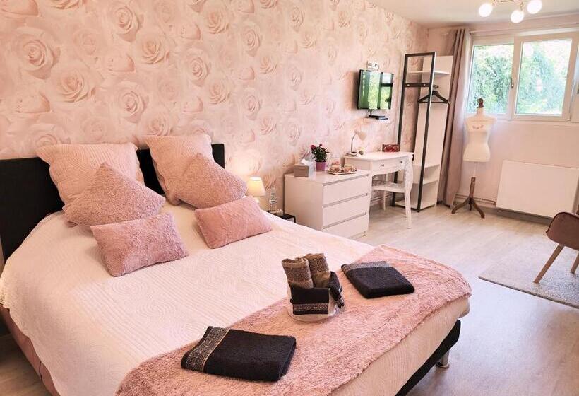 تختخواب و صبحانه La Saint Martinoise