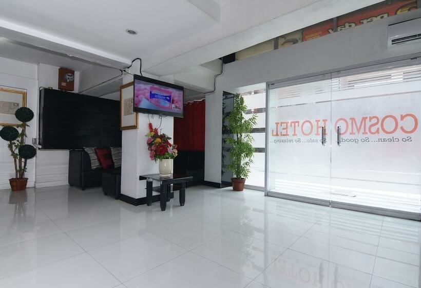 Cosmo Hotel   Padre Campa