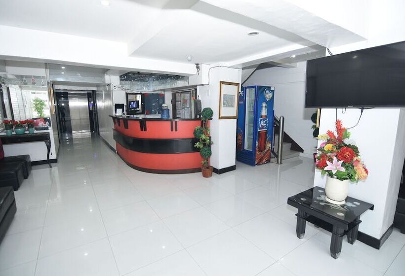 Cosmo Hotel   Padre Campa