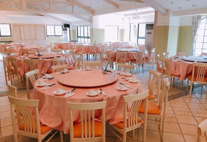 هتل King's Garden Villa