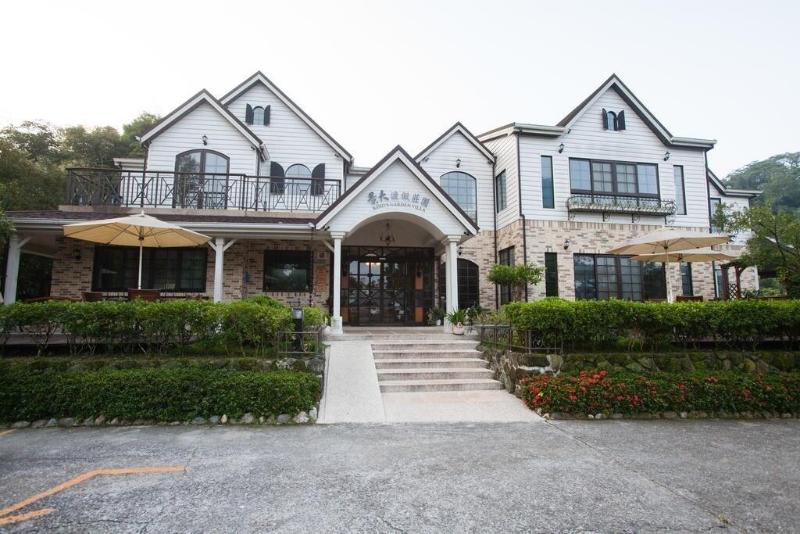 هتل King's Garden Villa