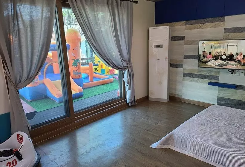Modern House Pension