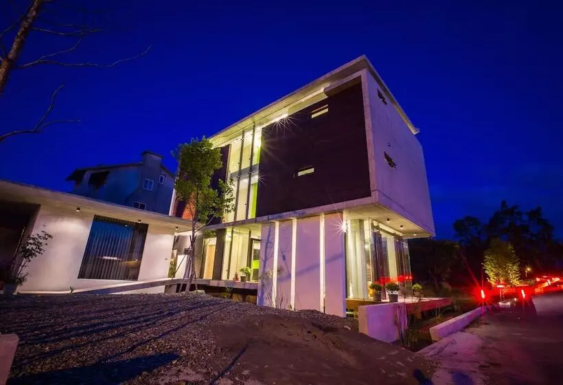 پانسیون God Island Bed And Breakfast