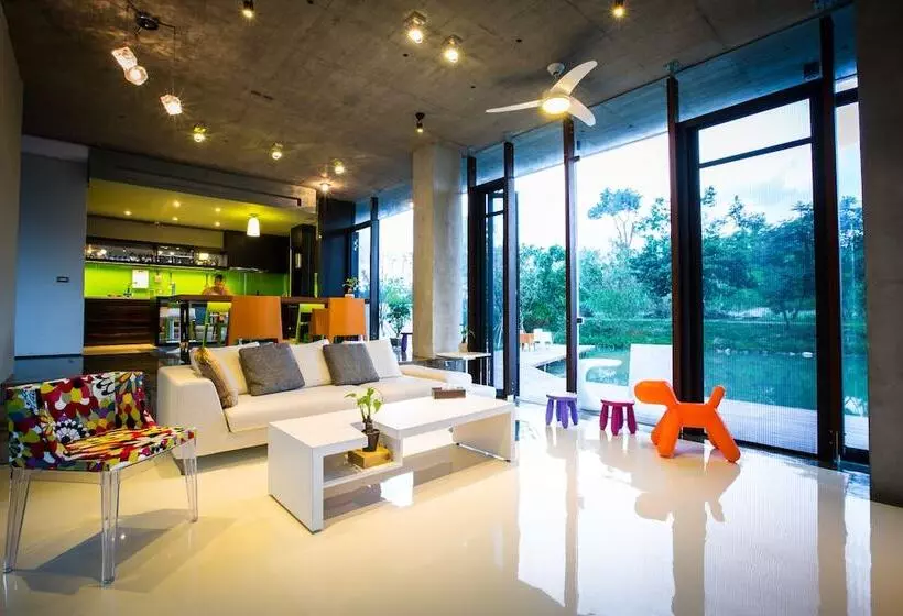 پانسیون God Island Bed And Breakfast