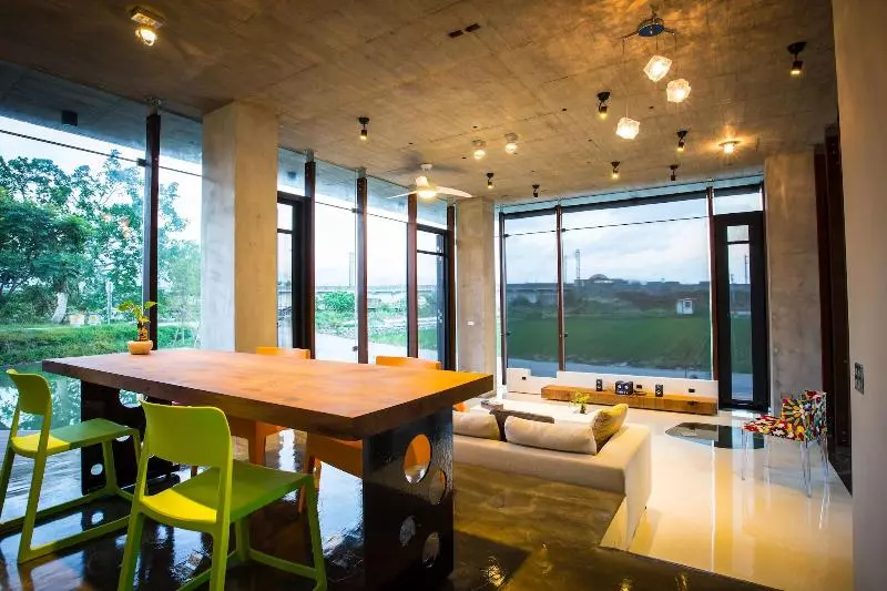 پانسیون God Island Bed And Breakfast
