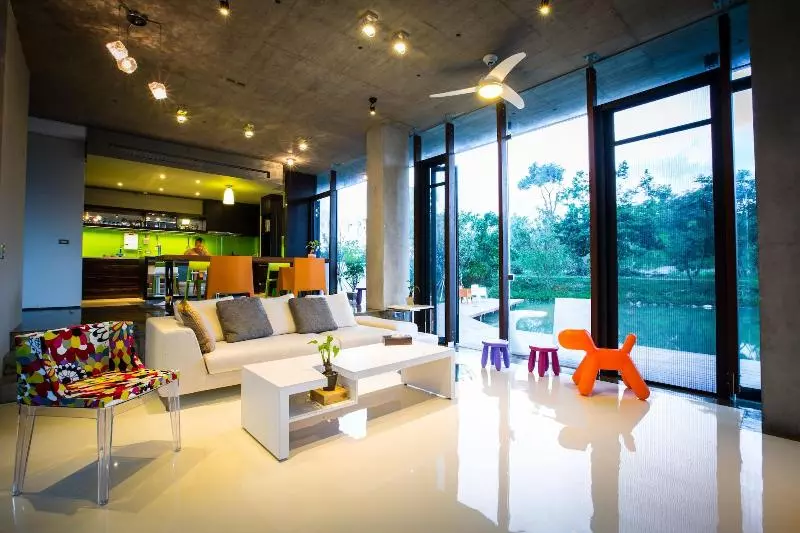 پانسیون God Island Bed And Breakfast