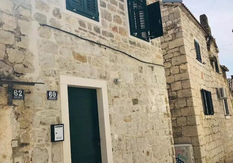 Pensión Peasant´s Palace