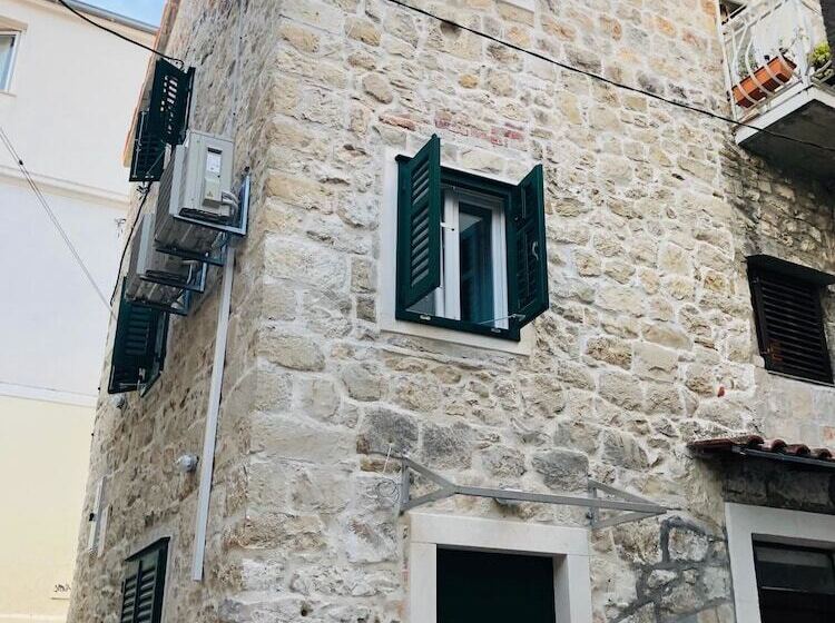 بنسيون Peasant´s Palace