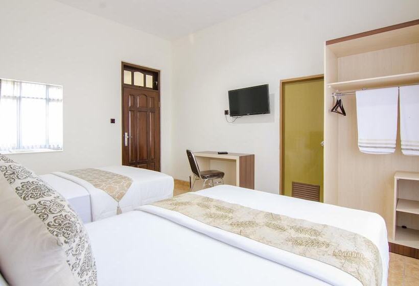 پانسیون Shakila Guest House