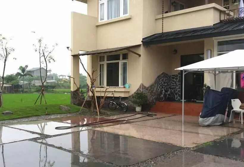 پانسیون Vbear Homestay