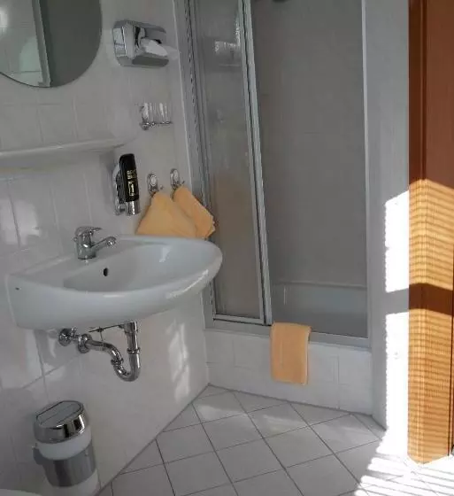 Hotelli Garni Brauhof Niederwiesa