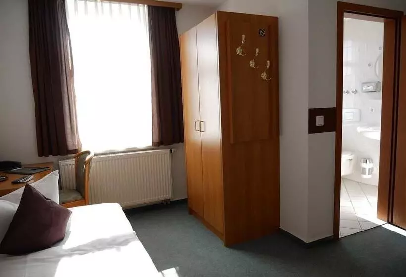 Hotelli Garni Brauhof Niederwiesa