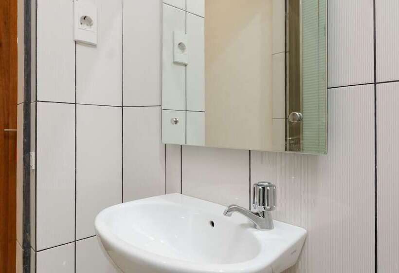 فندق Reddoorz Syariah Near Universitas Serambi Mekkah