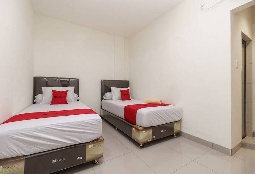 فندق Reddoorz Syariah Near Universitas Serambi Mekkah