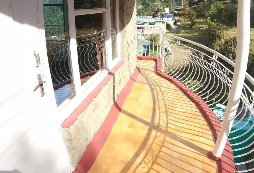 هتل Victoriya Palace