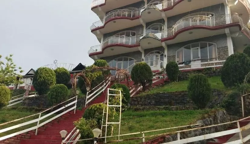 هتل Victoriya Palace