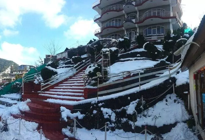هتل Victoriya Palace