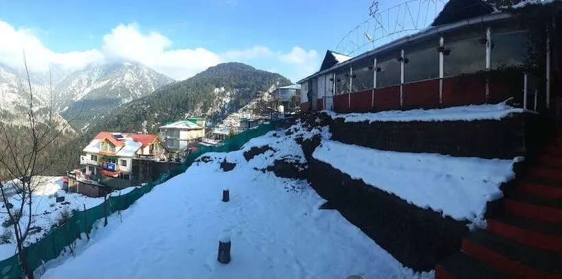 هتل Victoriya Palace