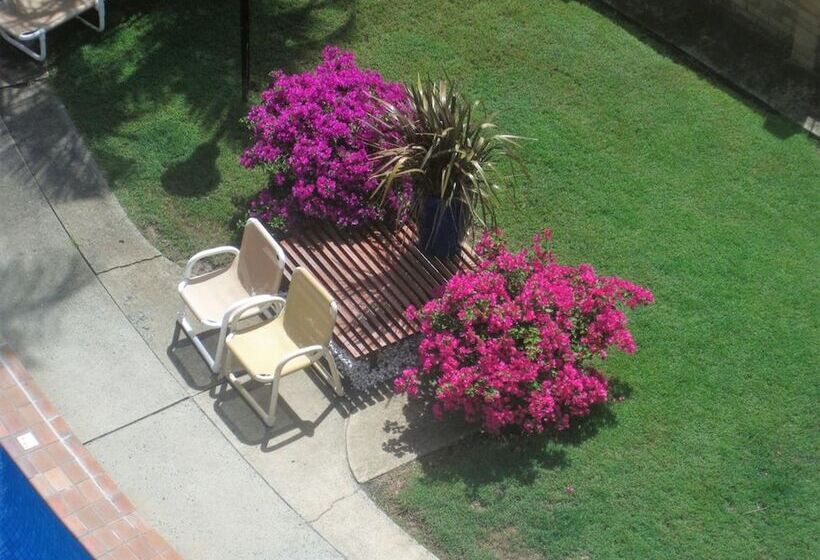 Oceania Beachside Holiday Apartments