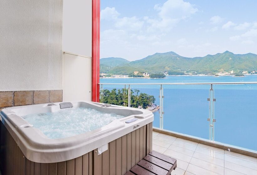Tongyeong Honey Spa Pension