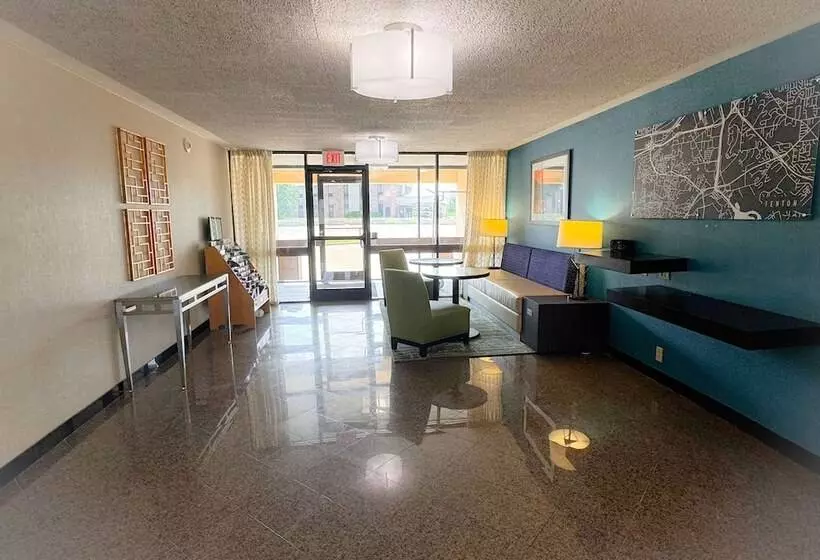 호텔 Heritage Inn & Suites St. Louis/fenton, Trademark By Wyndham