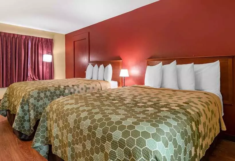 호텔 Econo Lodge Inn & Suites Maingate Central