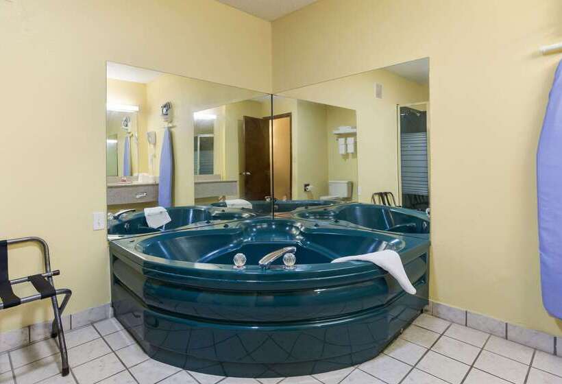 בית מלון כפרי Econo Lodge Saint Robert