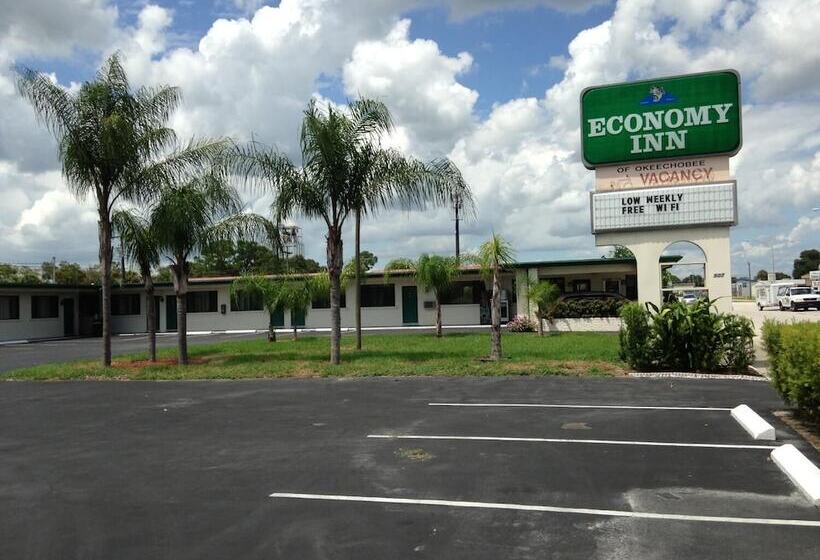 酒店 Economy Inn Okeechobee