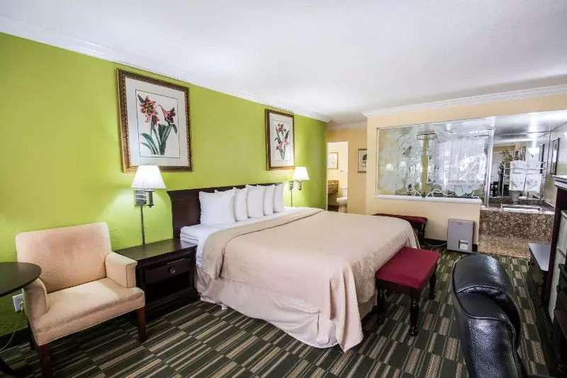 호텔 Quality Inn Oceanfront