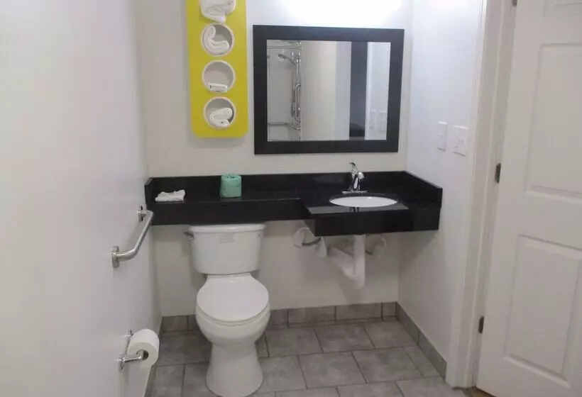 Motel 6 North Olmsted, Oh Cleveland