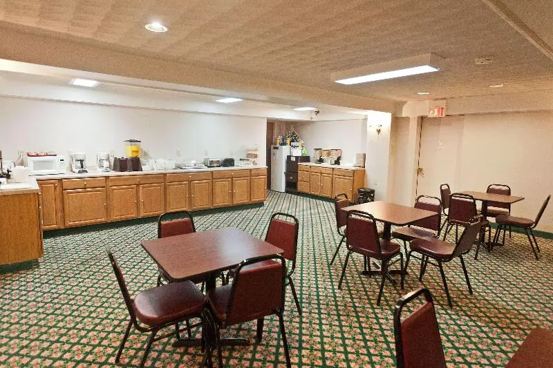 Мотель Baymont By Wyndham Lake George