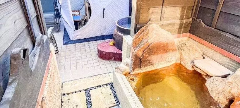 Hotelli Koshikano Onsen